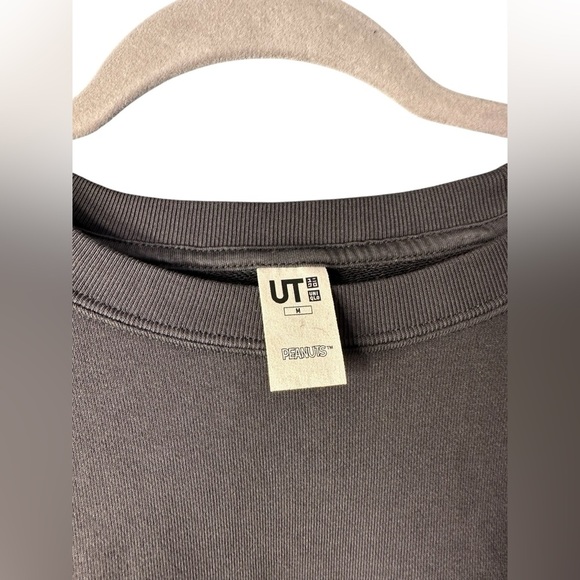 Uniqlo UT Peanuts Snoopy Sweatshirt Men’s Medium Gray - Picture 3 of 7